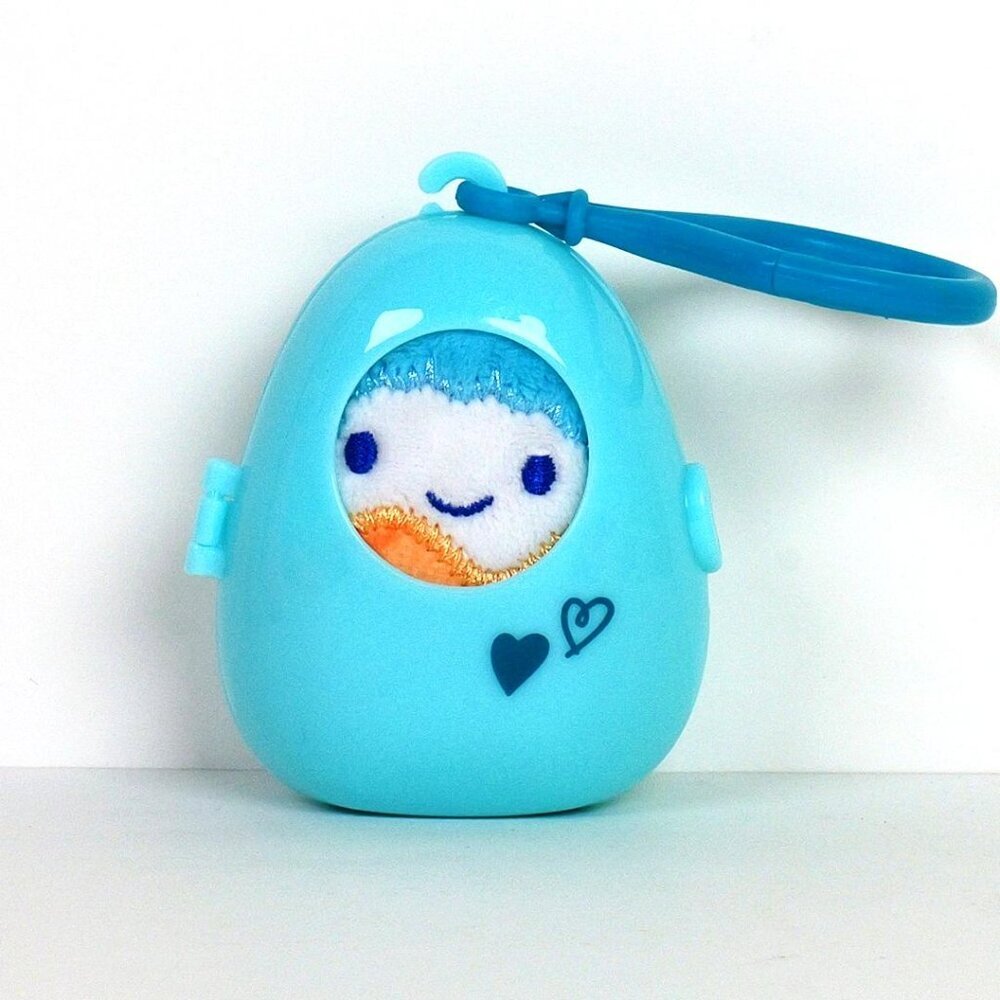 Hello Kitty and Friends Cutie Beans Series 3 - Kiki Plush with Blue Clip Case - Picture 2 of 6